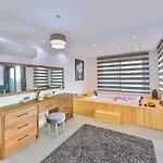 ヴィラ Alba, Idyllic Private Rural *